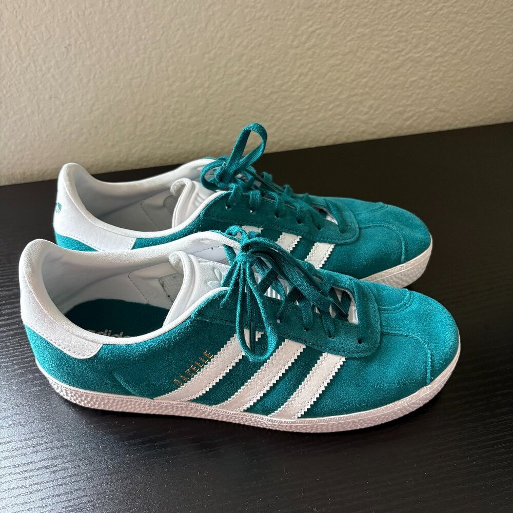 adidas Gazelle Shoes - Legacy Teal / Cloud White Mens 5.5 US, Womens 7.5 US